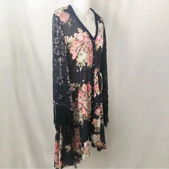 Aratta Medium NWT Floral Black Dress with Lace Sleeves knee length - Picture 2 of 16